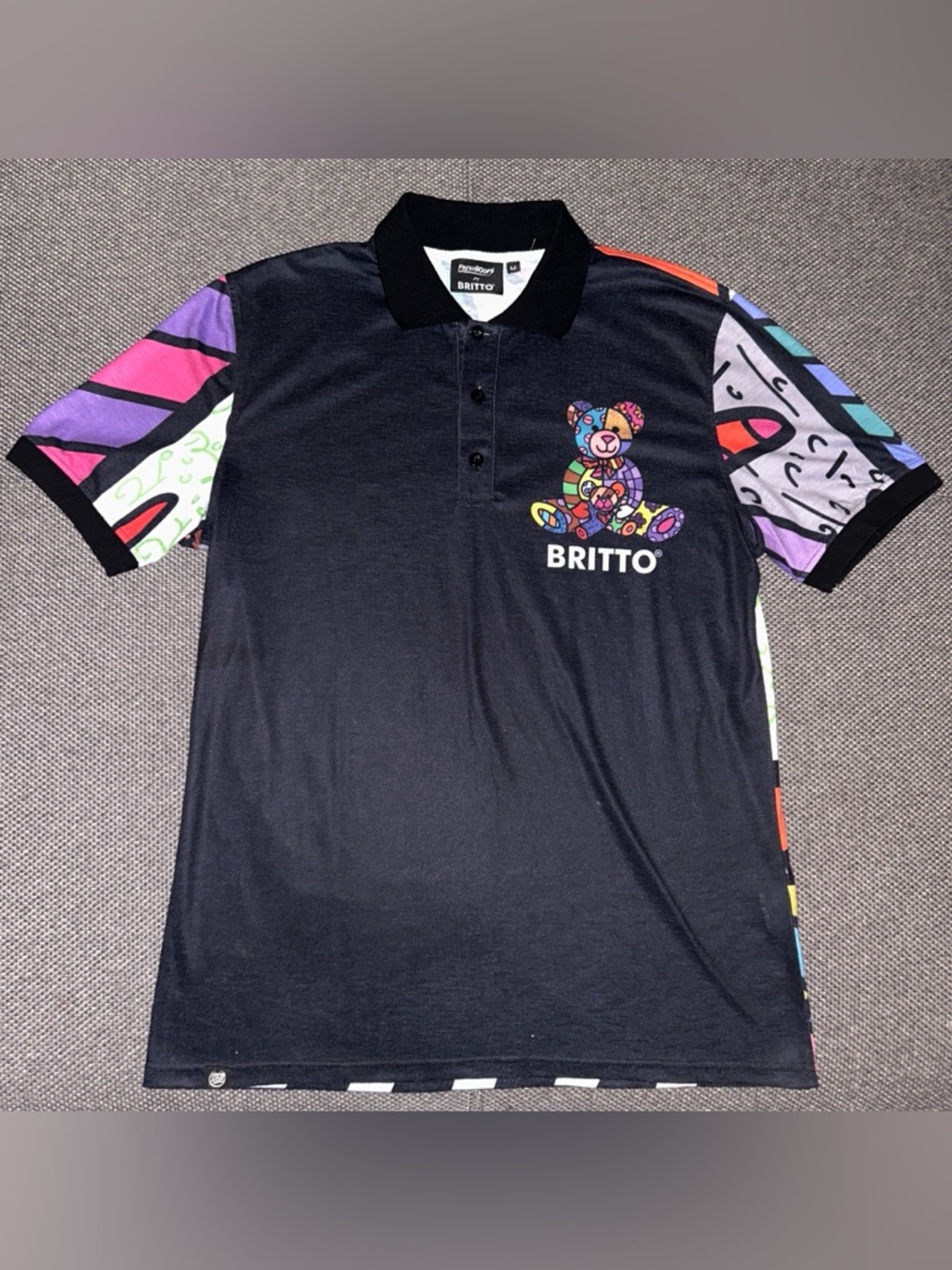 Rare Romero Britto Multicoloured teddy bear all over print Art polo shirt Medium - Picture 3 of 5